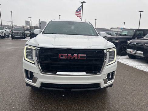 Used 2024 GMC Yukon SLE AWD/4WD image 5