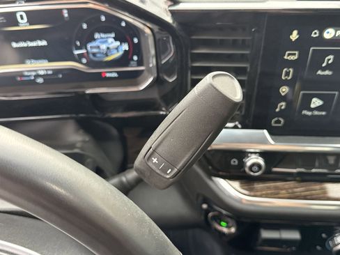 Used 2025 GMC Sierra 3500 SLE w/ SLE Value Package image 28