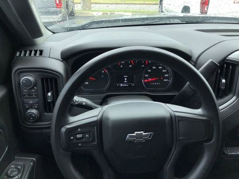 Used 2021 Chevrolet Silverado 1500 Custom Trail Boss AWD/4WD image 18