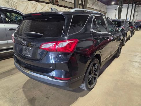 Used 2021 Chevrolet Equinox LT FWD image 2