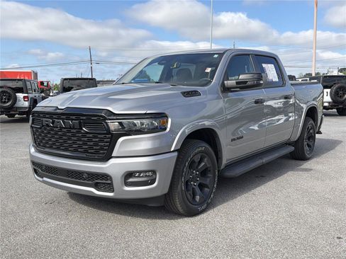 Used 2025 RAM 1500 Big Horn AWD/4WD image 2