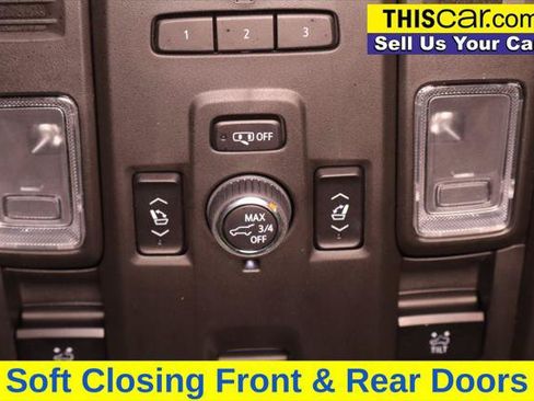 Used 2023 Cadillac Escalade Premium Luxury Platinum AWD/4WD image 28