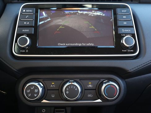 New 2025 Nissan Versa S image 29