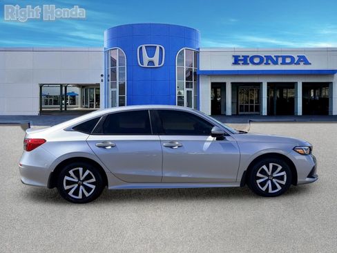 Used 2024 Honda Civic LX image 9