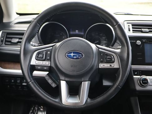 Used 2017 Subaru Outback 3.6R Limited AWD/4WD image 18