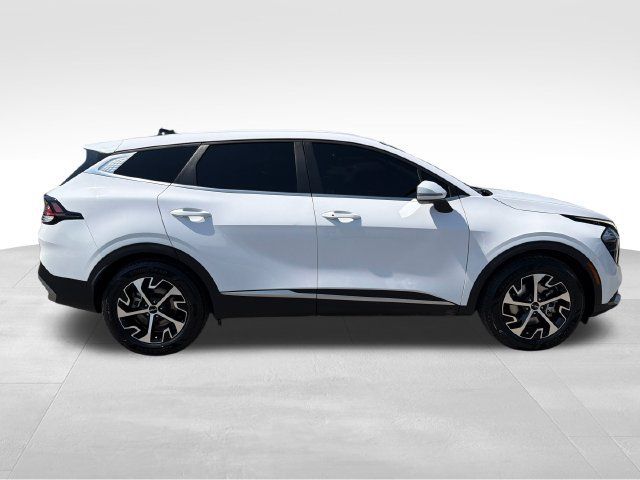 Certified 2023 Kia Sportage EX FWD image 8