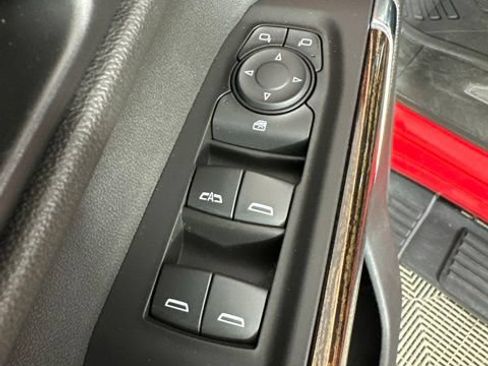 Used 2020 GMC Sierra 1500 Elevation w/ Elevation Value Package AWD/4WD image 24