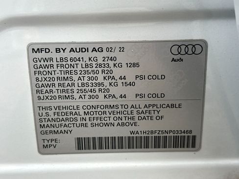 Used 2022 Audi Q4 e-tron Premium Plus w/ Premium Plus AWD/4WD image 29