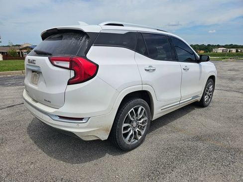 Used 2022 GMC Terrain Denali w/ Denali Premium Package AWD/4WD image 8