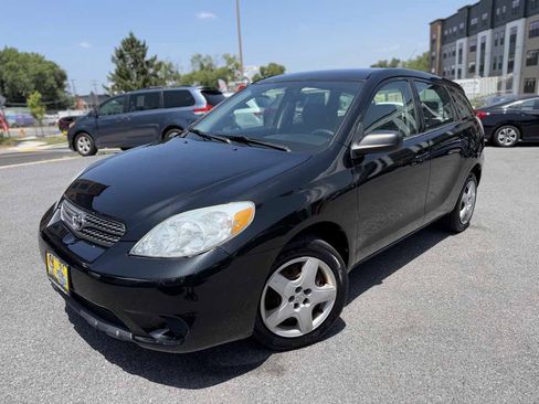 Used 2007 Toyota Matrix FWD image 3