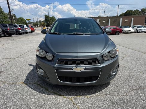 Used 2016 Chevrolet Sonic LT w/ Wheels and Fog Lamp Package FWD image 2