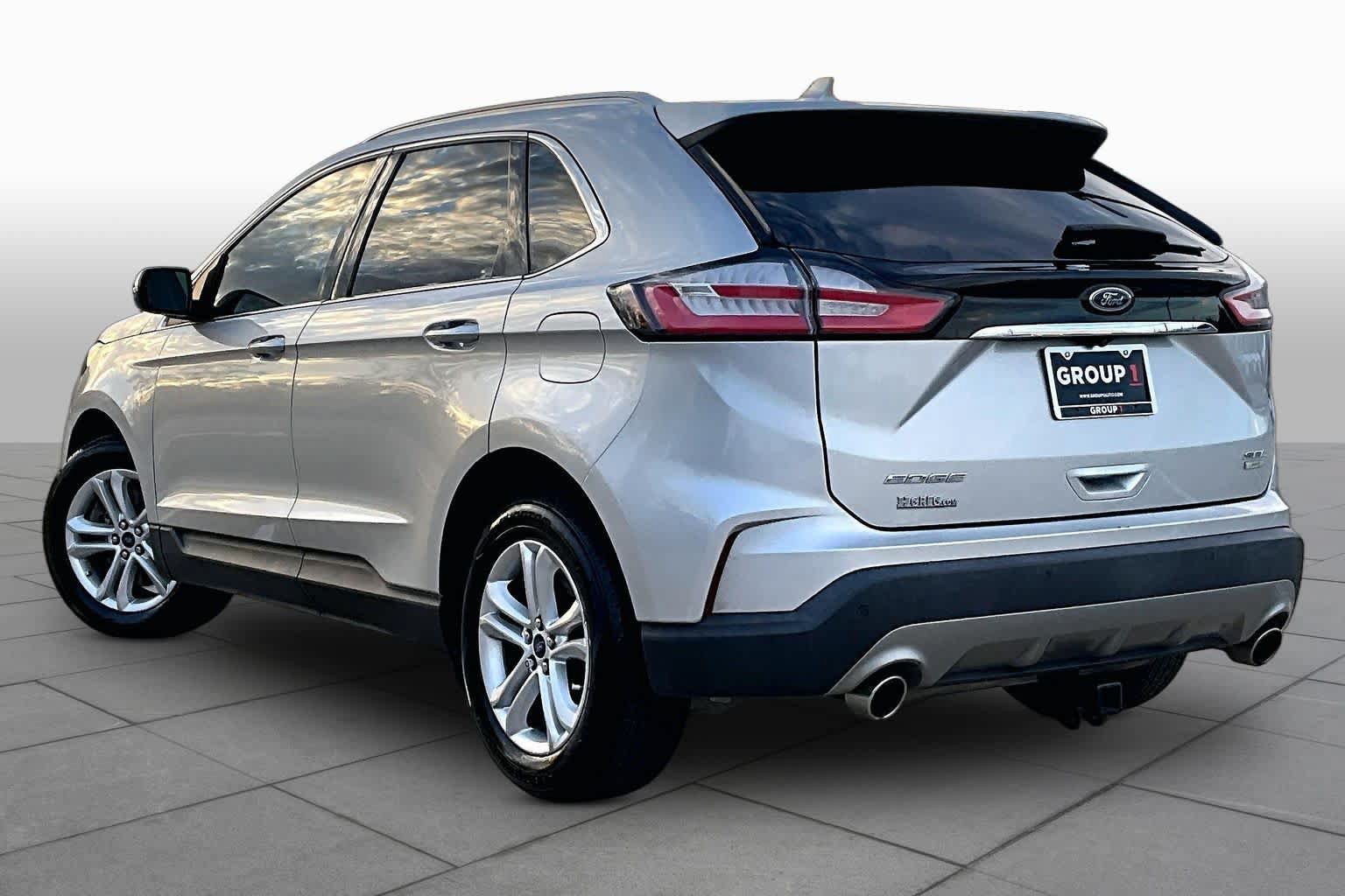 Used 2019 Ford Edge SEL w/ Cold Weather Package AWD/4WD image 11
