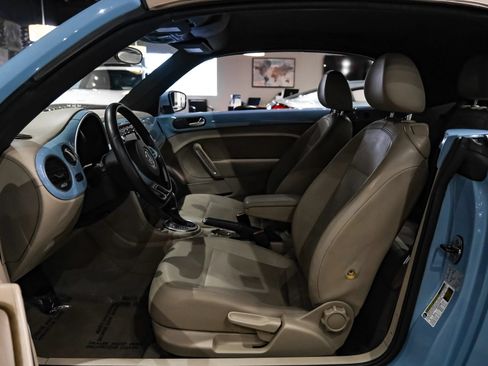 Used 2014 Volkswagen Beetle 1.8T FWD image 4