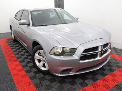 Used 2014 Dodge Charger SE w/ Connectivity Group