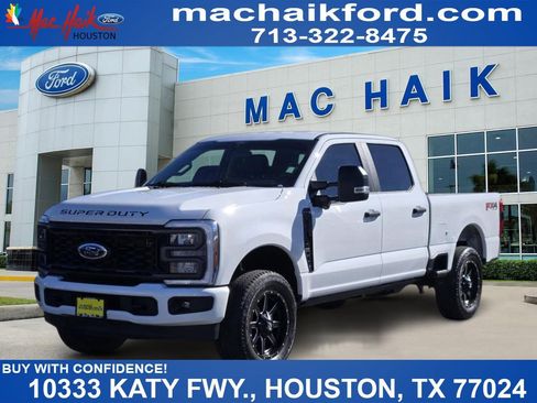 Used 2024 Ford F250 XL w/ STX Appearance Package image 1