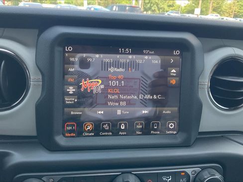 Used 2022 Jeep Gladiator Overland AWD/4WD image 67