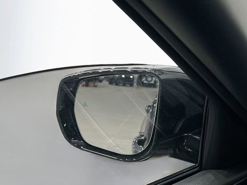 New 2025 Jeep Grand Cherokee L Laredo image 36