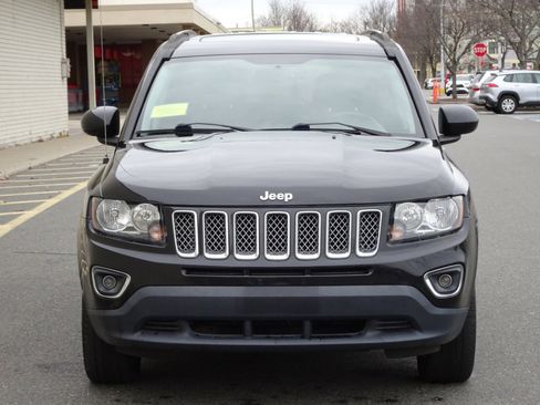 Used 2017 Jeep Compass High Altitude image 2