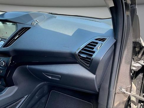 Used 2019 Ford Escape Titanium AWD/4WD image 26