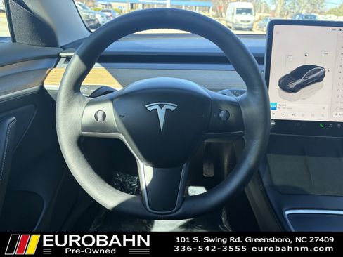 Used 2023 Tesla Model 3 Standard Range image 23