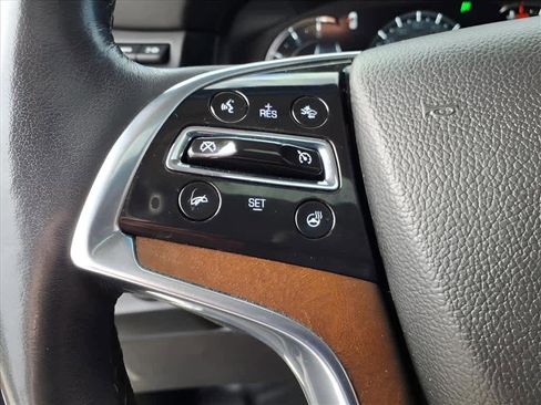 Used 2019 Cadillac Escalade Premium Luxury image 22
