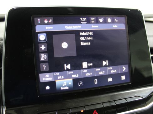 Used 2025 Jeep Compass Latitude image 13