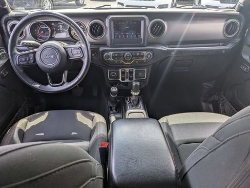 Used 2018 Jeep Wrangler Unlimited Sport S AWD/4WD image 22