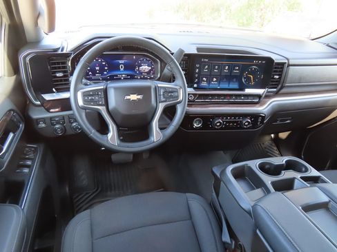 Certified 2023 Chevrolet Silverado 1500 LT AWD/4WD image 4