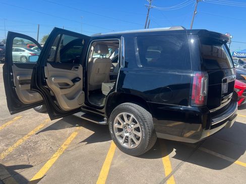 Used 2016 GMC Yukon Denali w/ Open Road Package AWD/4WD image 10