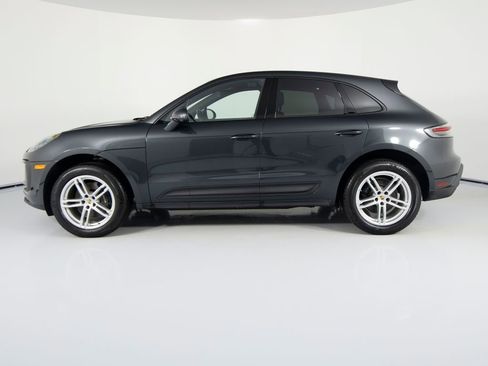 Certified 2025 Porsche Macan image 2