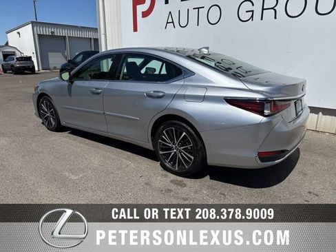 Used 2024 Lexus ES 250 w/ Premium Package AWD/4WD image 5