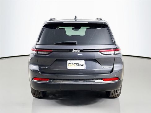 Used 2024 Jeep Grand Cherokee Limited image 7