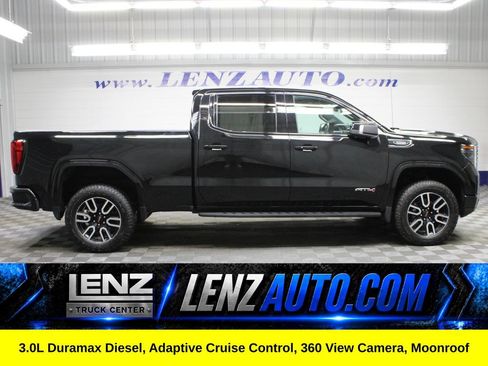 Used 2025 GMC Sierra 1500 AT4 w/ Technology Package AWD/4WD image 1