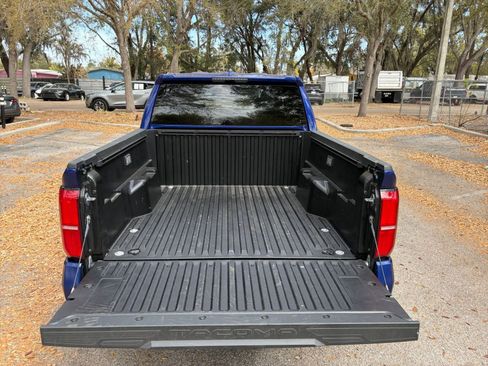 Used 2024 Toyota Tacoma TRD Sport image 27