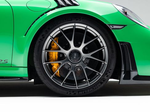 Used 2018 Porsche 911 GT2 RS image 11