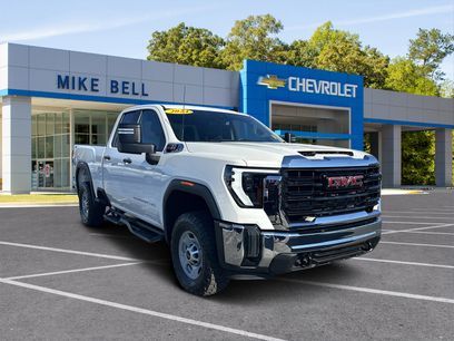 Used 2024 GMC Sierra 2500 Pro w/ Convenience Package