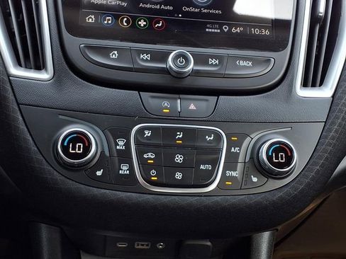 Used 2025 Chevrolet Malibu LT FWD image 14