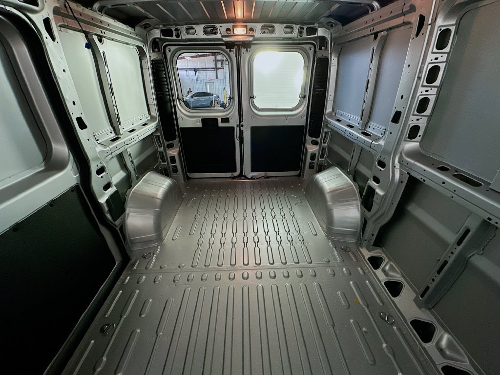 New 2026 RAM ProMaster 1500 w/ Storage Group FWD image 10