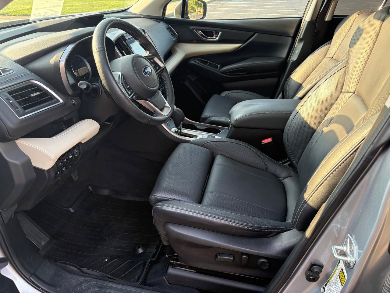 Used 2022 Subaru Ascent Limited w/ Technology Package AWD/4WD image 8