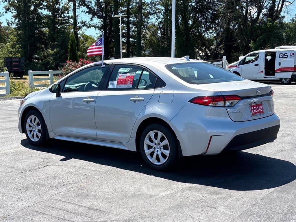 Used 2026 Toyota Corolla LE FWD image 28