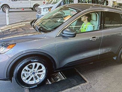 Certified 2022 Ford Escape SE