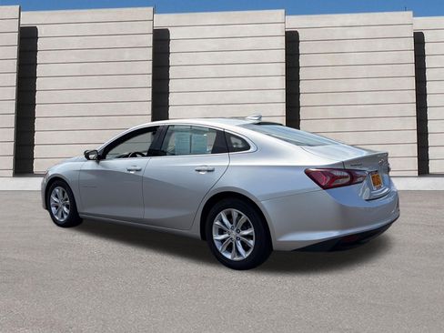 Used 2022 Chevrolet Malibu LT FWD image 3