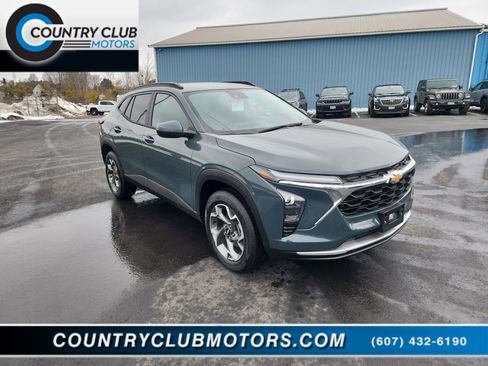 New 2026 Chevrolet Trax LT w/ LT Convenience Package image 1