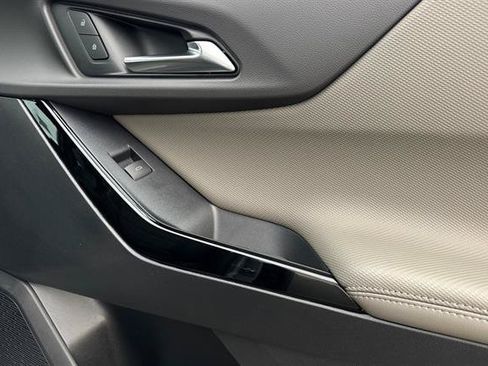 New 2026 Chevrolet Equinox LT w/ Convenience Package II FWD image 19