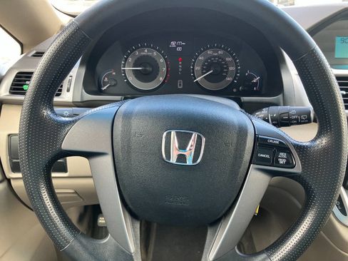 Used 2011 Honda Odyssey LX image 17