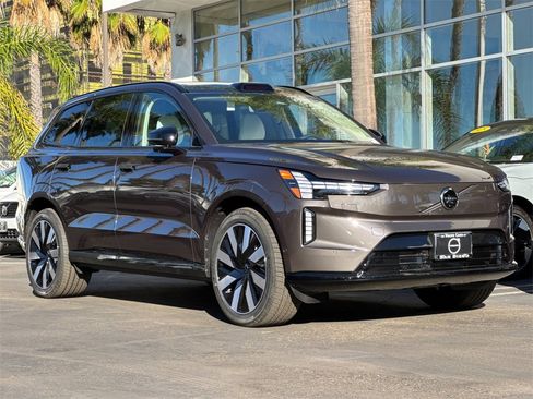 New 2025 Volvo EX90 Plus w/ Protection Package Premier image 7