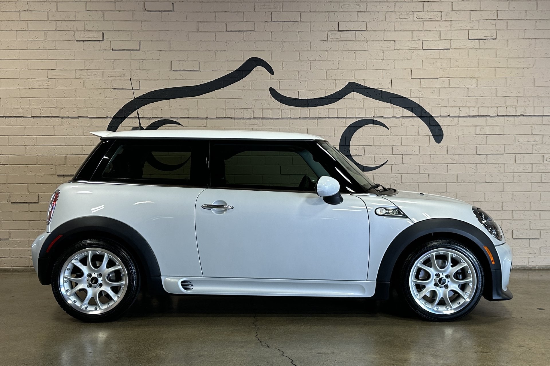 Used 2010 MINI Cooper S FWD image 19