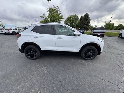 Used 2025 Buick Encore GX Sport Touring w/ Comfort Package AWD/4WD image 3