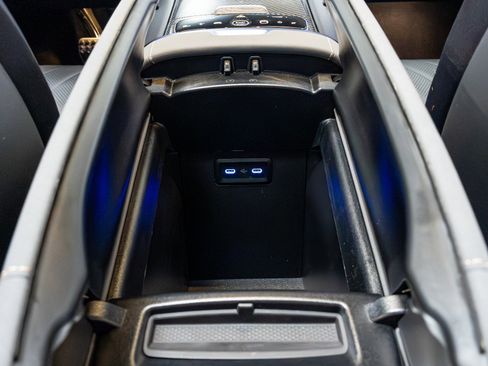 Used 2023 Mercedes-Benz EQS AMG 4MATIC image 38