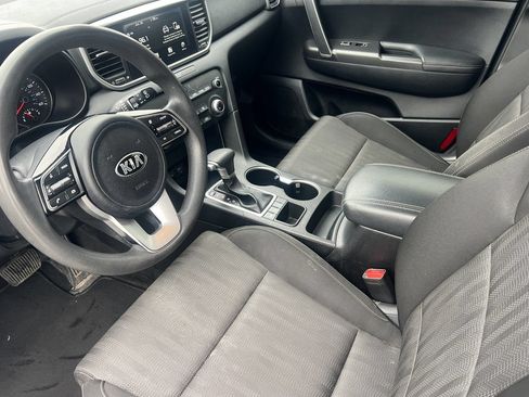 Used 2021 Kia Sportage LX AWD/4WD image 10
